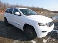 2019 Bright White Jeep Grand Cherokee Laredo 4x4  photo #8