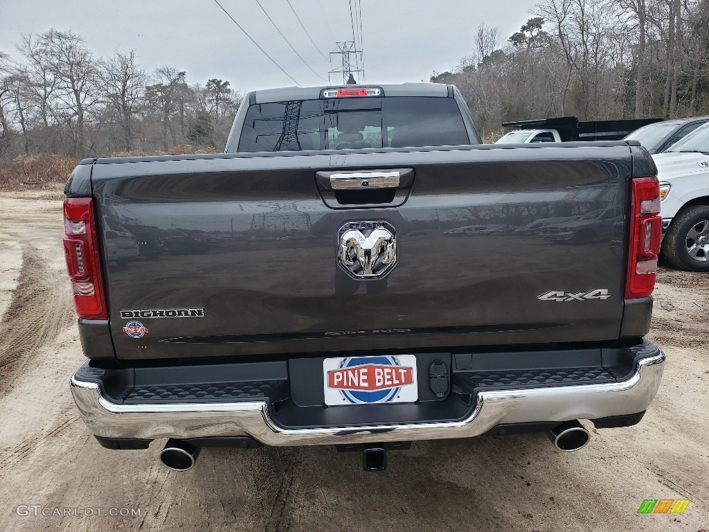 2019 1500 Big Horn Crew Cab 4x4 - Granite Crystal Metallic / Black photo #5