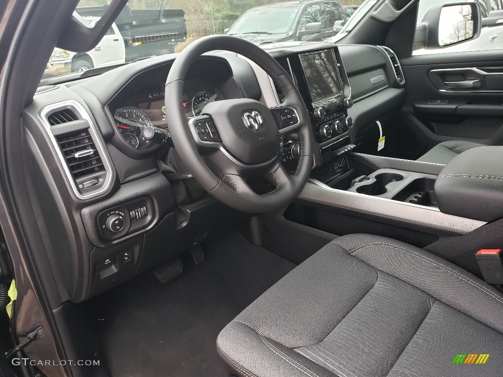 2019 1500 Big Horn Crew Cab 4x4 - Granite Crystal Metallic / Black photo #8
