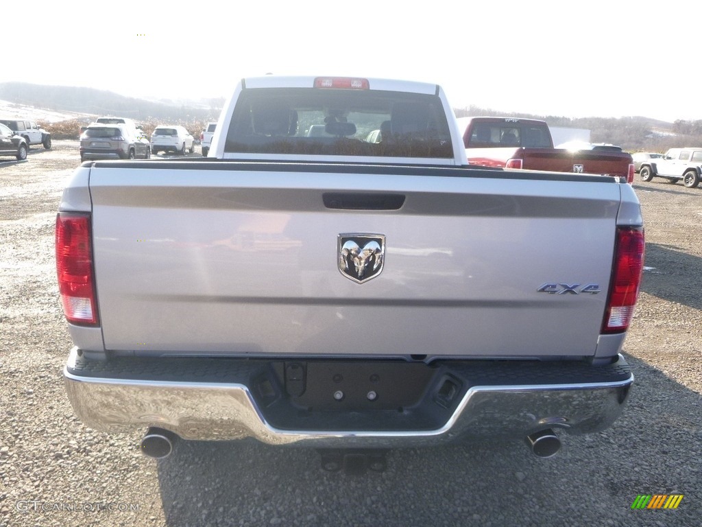 2019 1500 Classic Tradesman Quad Cab 4x4 - Bright Silver Metallic / Black/Diesel Gray photo #5