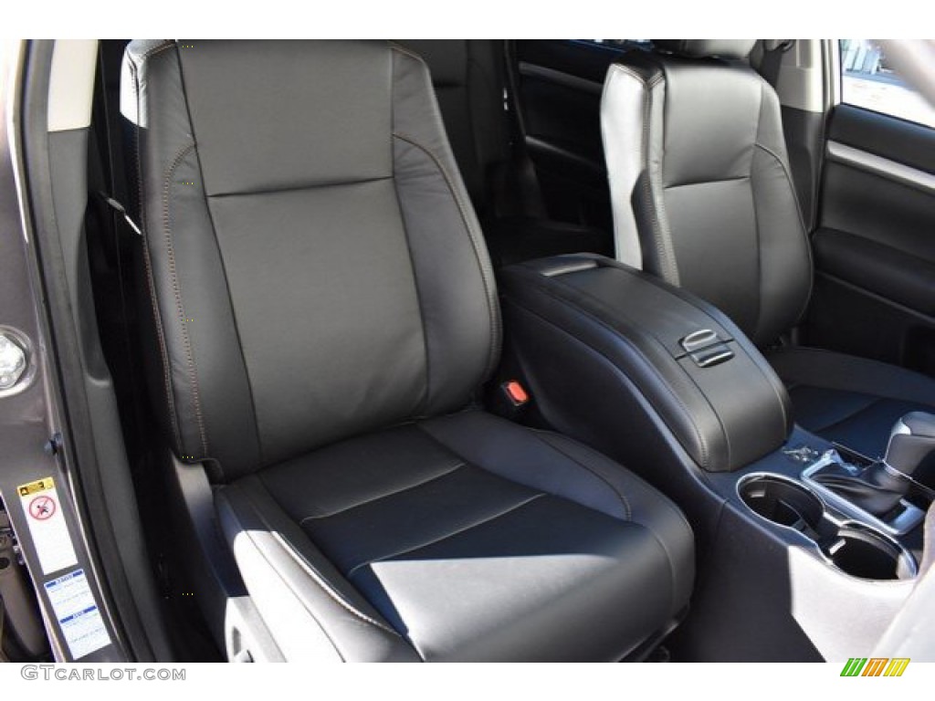 Black Interior 2019 Toyota Highlander Hybrid XLE AWD Photo #130943743