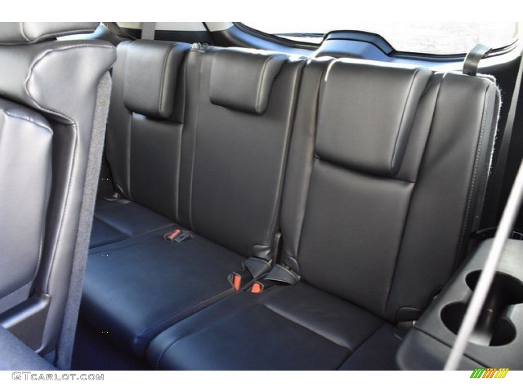 2019 Toyota Highlander Hybrid XLE AWD Rear Seat Photo #130943875