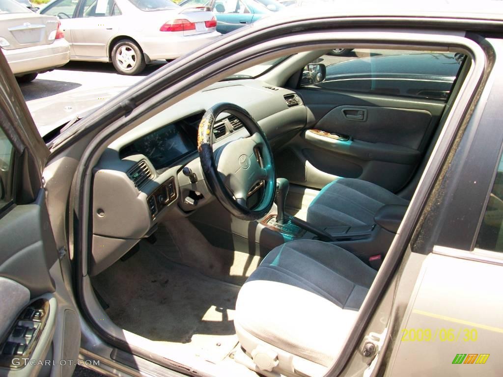 1998 Camry LE - Antique Sage Pearl / Gray photo #5