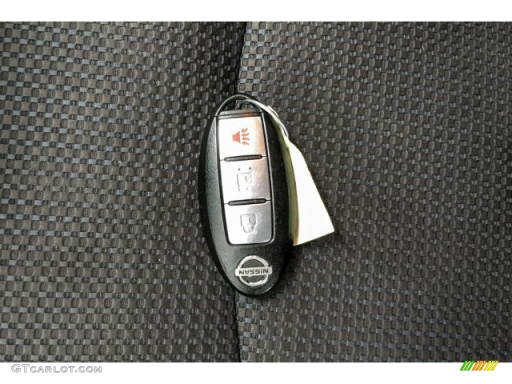 2011 Rogue SV - Black Amethyst / Black photo #10