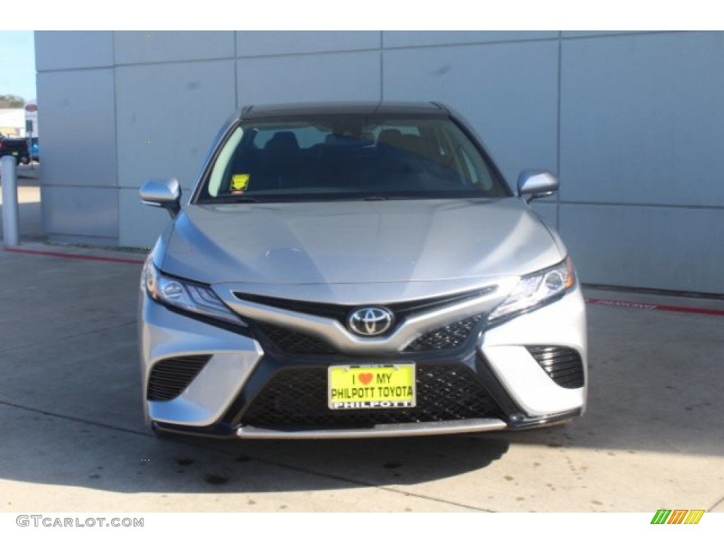 2019 Camry XSE - Celestial Silver Metallic / Black photo #3