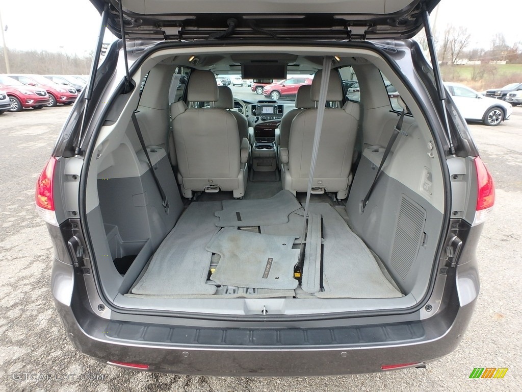 2011 Sienna XLE AWD - Predawn Gray Mica / Light Gray photo #8
