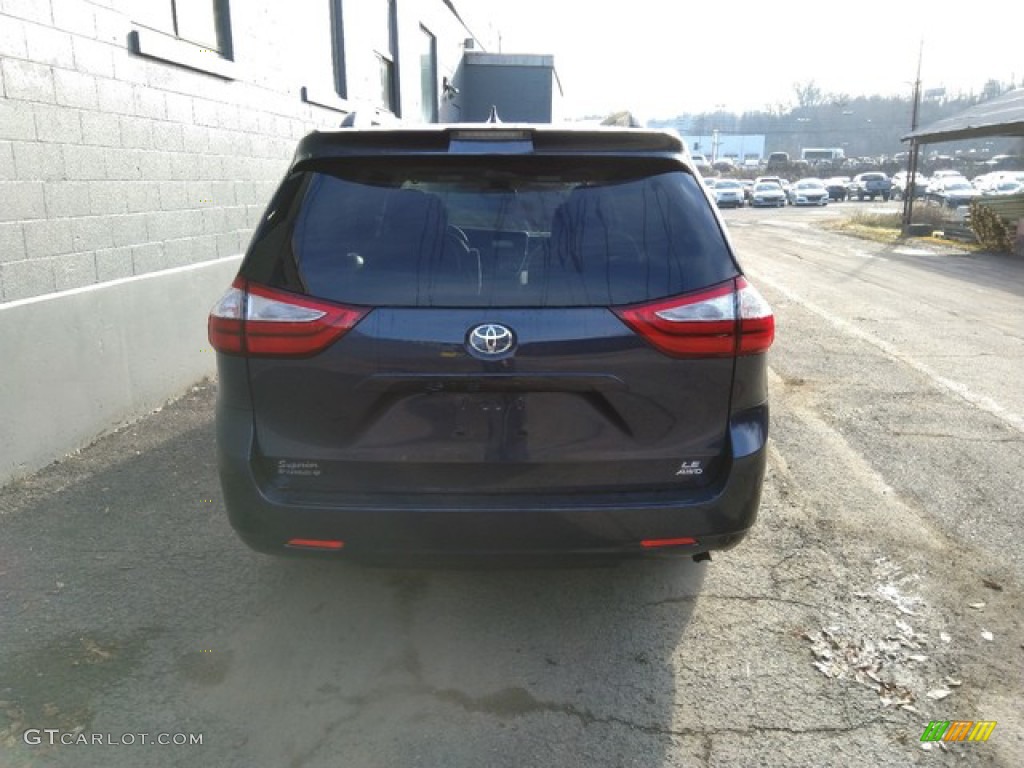 2019 Sienna LE AWD - Parisian Night Pearl / Ash photo #4