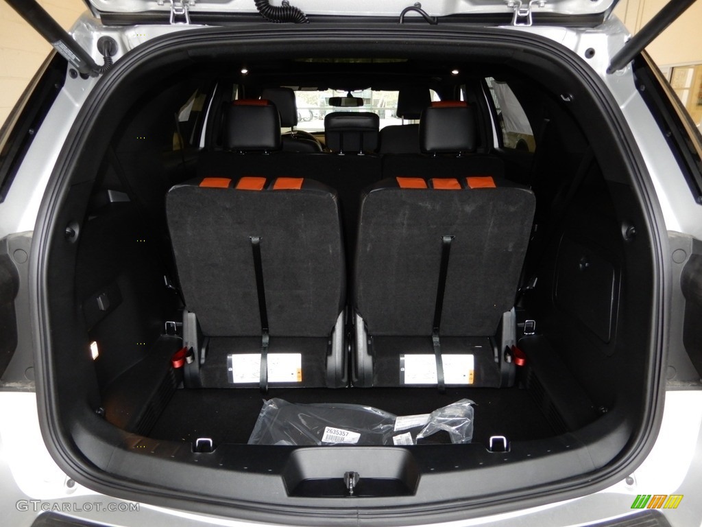 2019 Explorer XLT 4WD - Ingot Silver / Medium Black/Desert Copper photo #3
