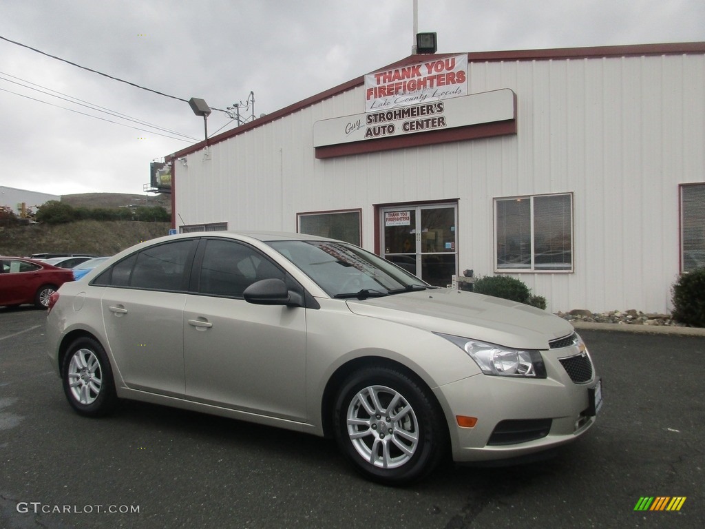 2014 Cruze LS - Champagne Silver Metallic / Jet Black/Medium Titanium photo #1