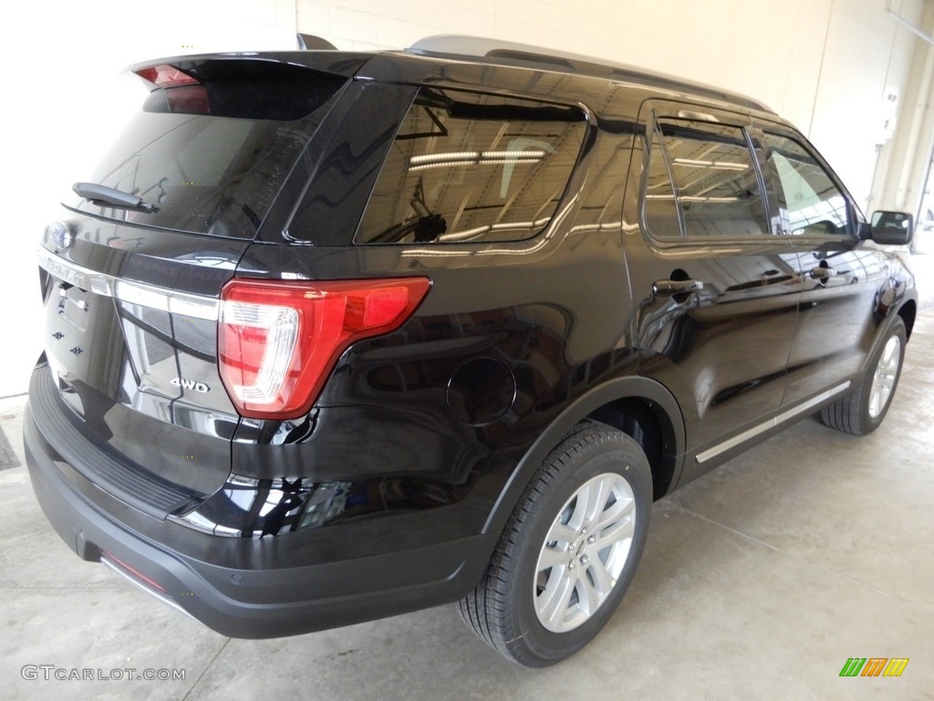 2019 Explorer XLT 4WD - Agate Black / Medium Black photo #2