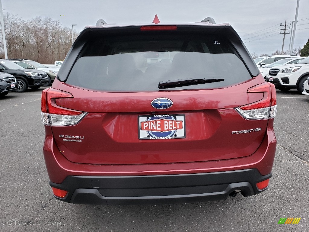 2019 Forester 2.5i Premium - Crimson Red Pearl / Gray photo #5