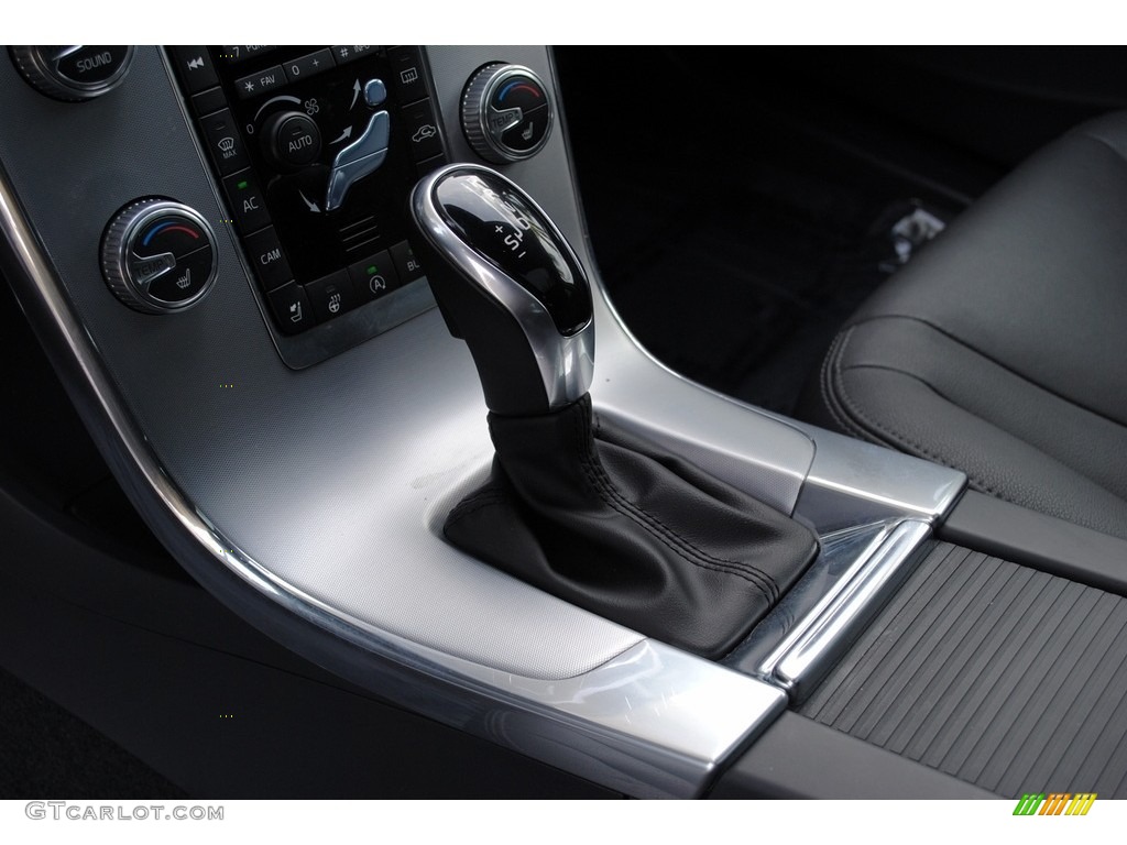 2018 Volvo V60 Cross Country T5 AWD Transmission Photos