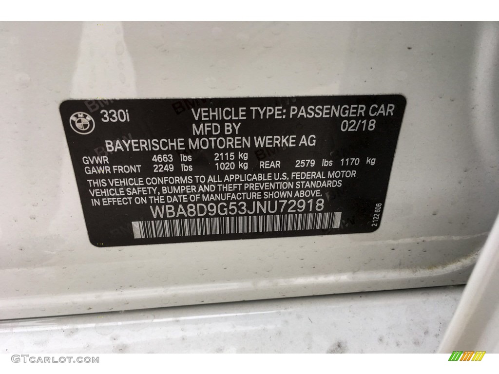 2018 3 Series 330i xDrive Sedan - Alpine White / Black photo #10