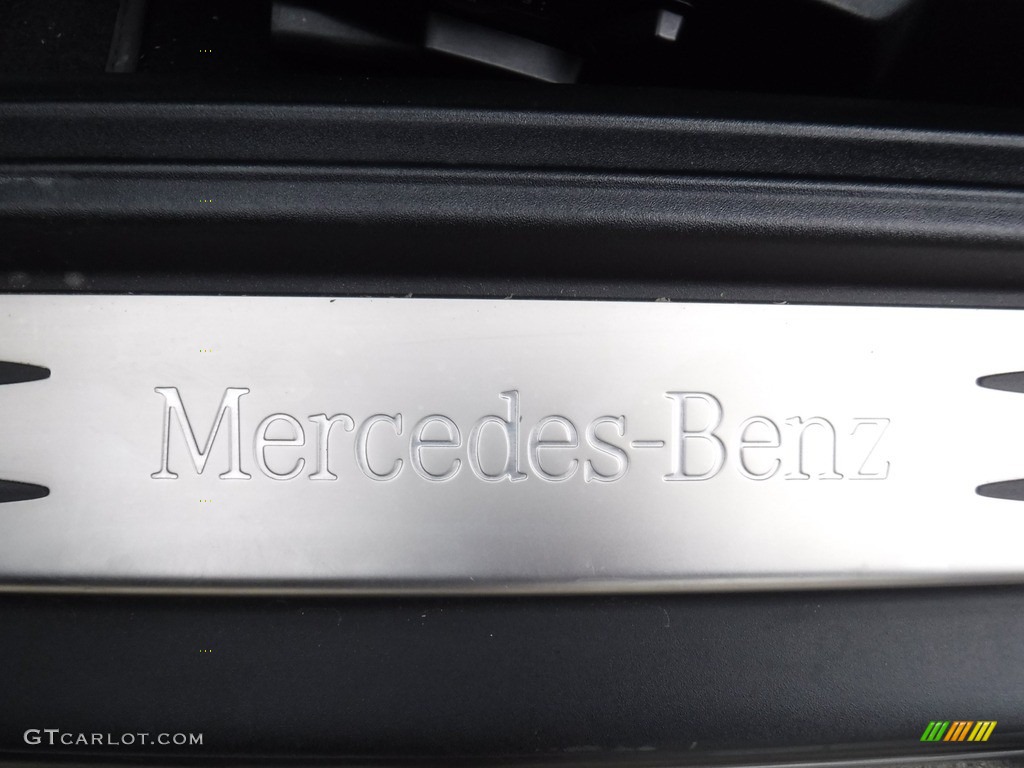 2011 SLK 300 Roadster - Palladium Silver Metallic / Black photo #19