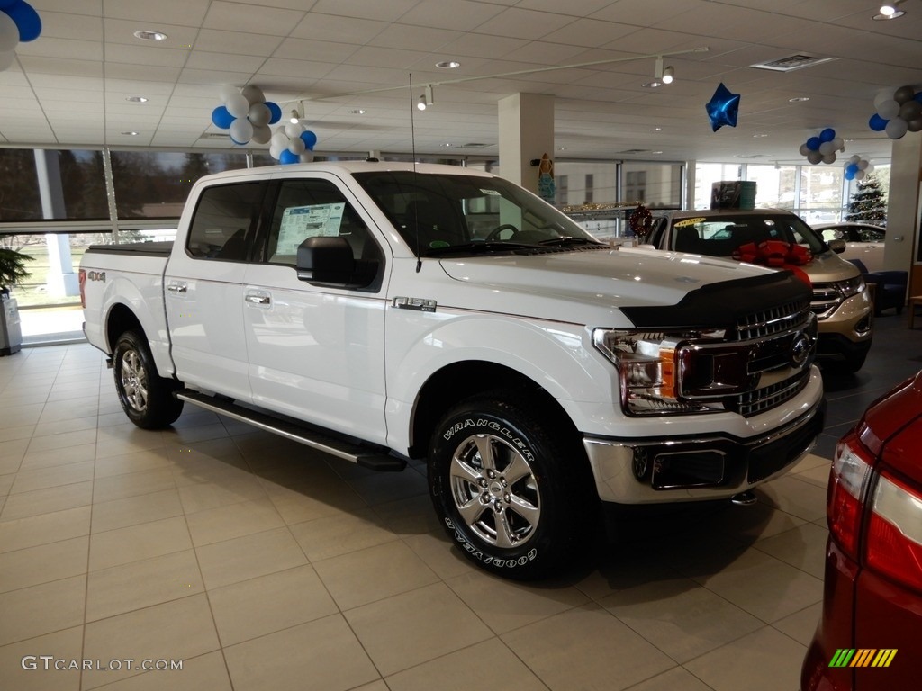 2018 F150 XLT SuperCrew 4x4 - Oxford White / Earth Gray photo #1