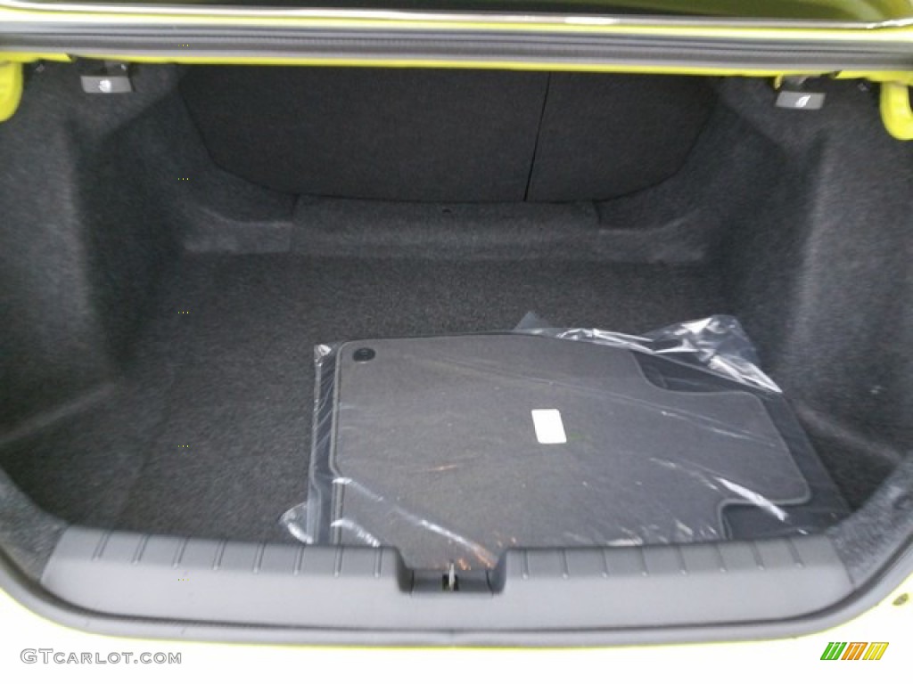 2019 Honda Civic EX Coupe Trunk Photos