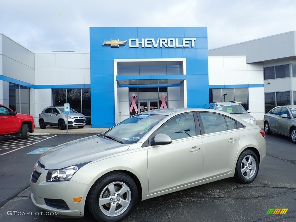 2014 Cruze LT - Champagne Silver Metallic / Medium Titanium photo #1