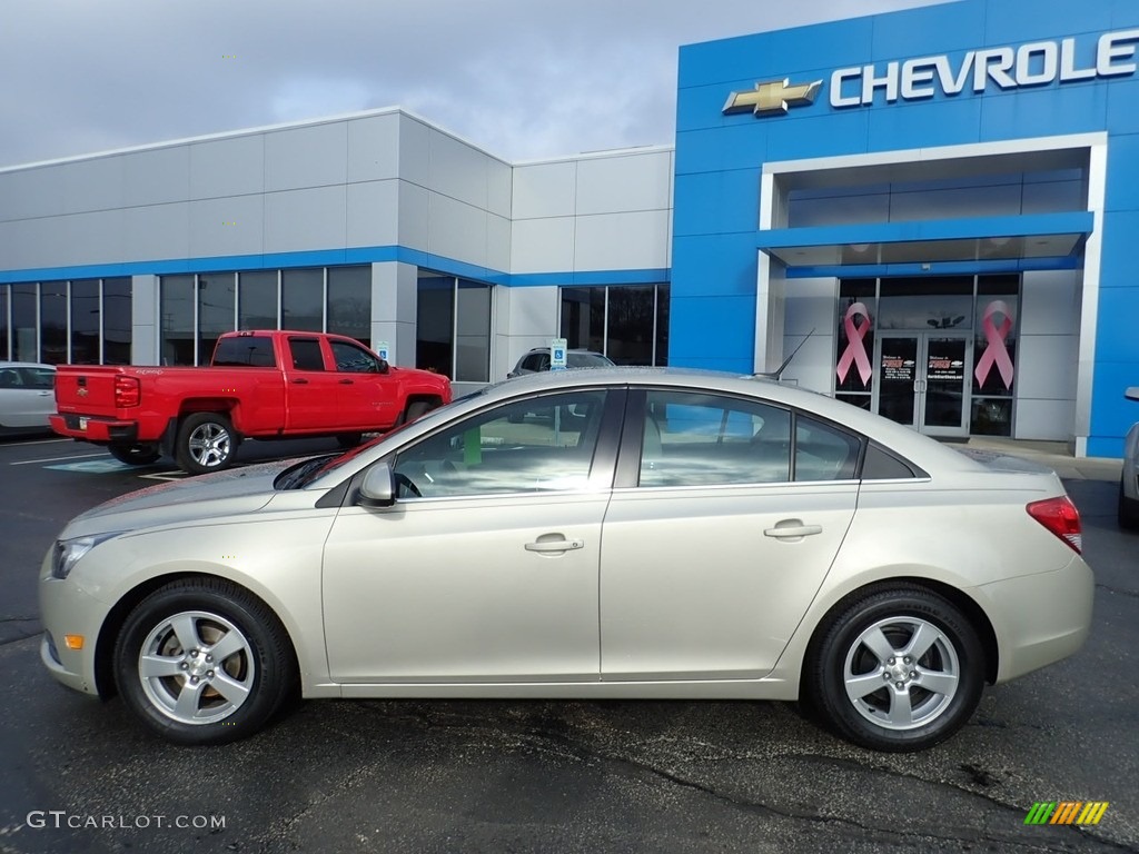 2014 Cruze LT - Champagne Silver Metallic / Medium Titanium photo #3