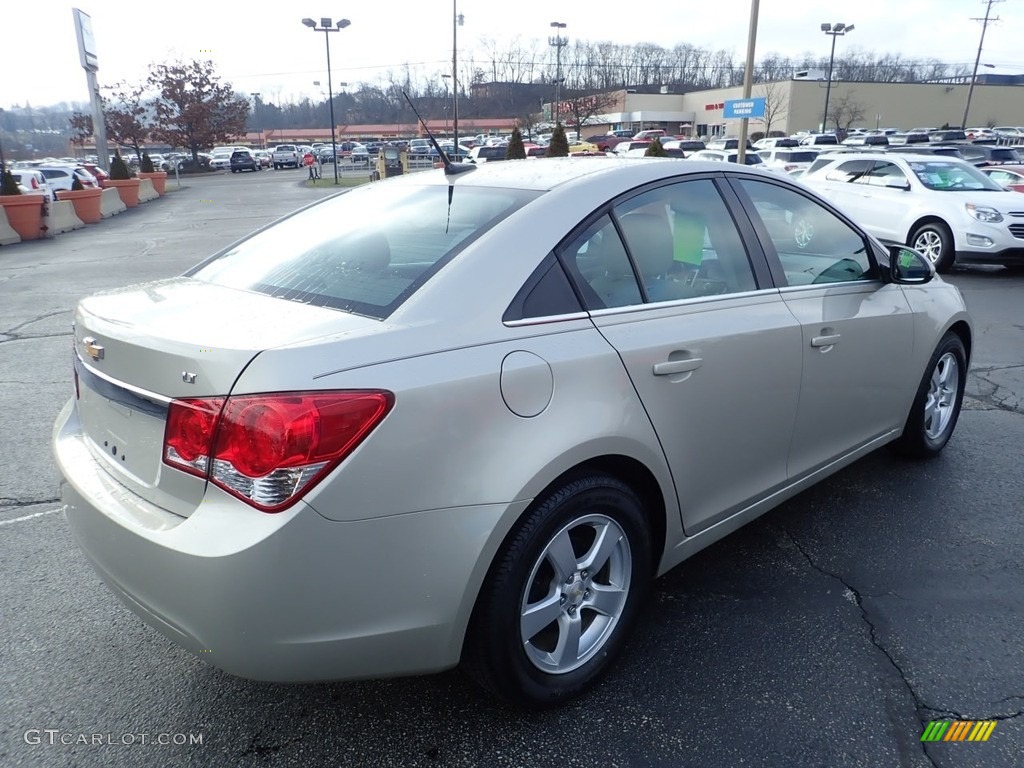 2014 Cruze LT - Champagne Silver Metallic / Medium Titanium photo #9
