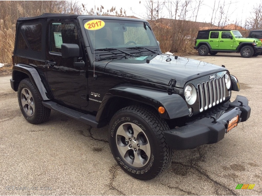 2017 Wrangler Sahara 4x4 - Black / Black photo #8