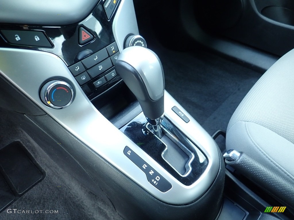 2014 Cruze LT - Champagne Silver Metallic / Medium Titanium photo #26