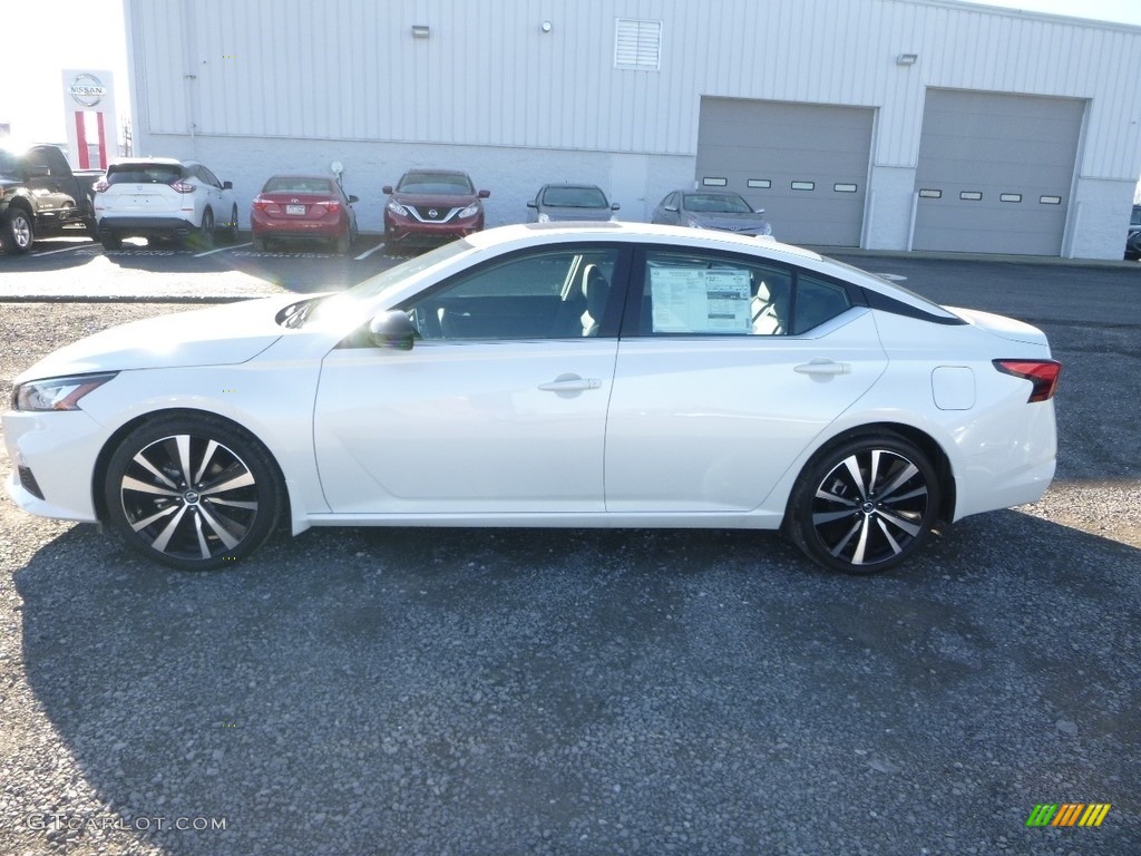 2019 Altima SR - Pearl White / Charcoal photo #7