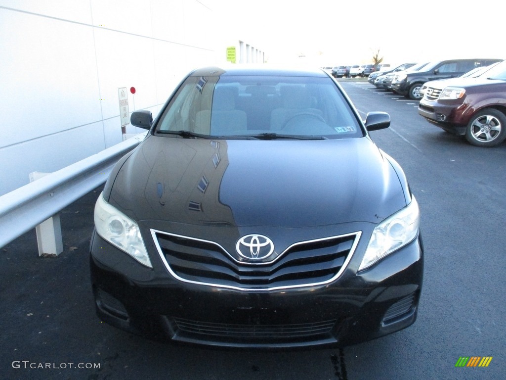 2011 Camry LE - Black / Ash photo #8