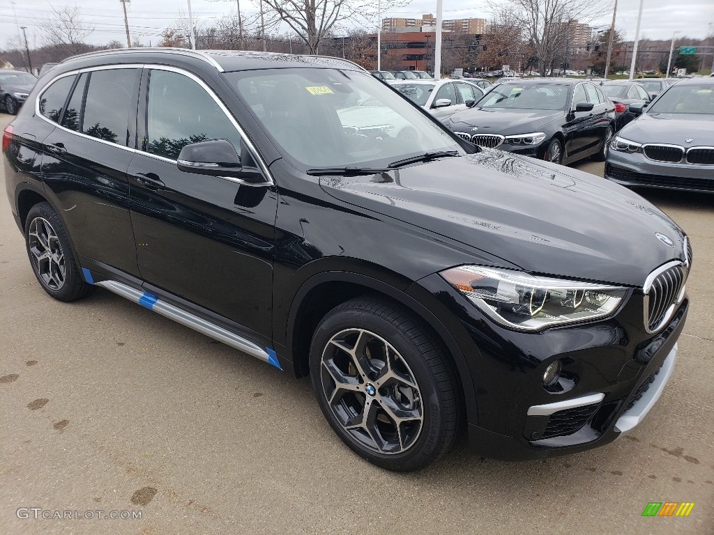 Jet Black 2019 BMW X1 xDrive28i Exterior Photo #131014410