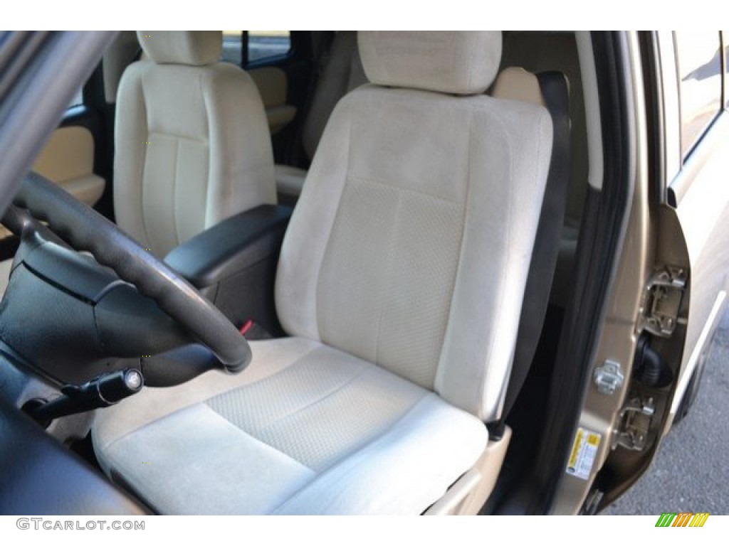 2007 TrailBlazer LS 4x4 - Sandstone Metallic / Light Cashmere/Ebony photo #12