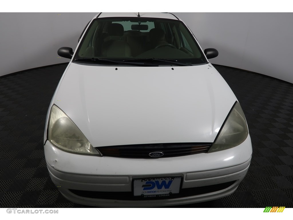 2003 Focus ZTW Wagon - Cloud 9 White / Medium Parchment photo #5