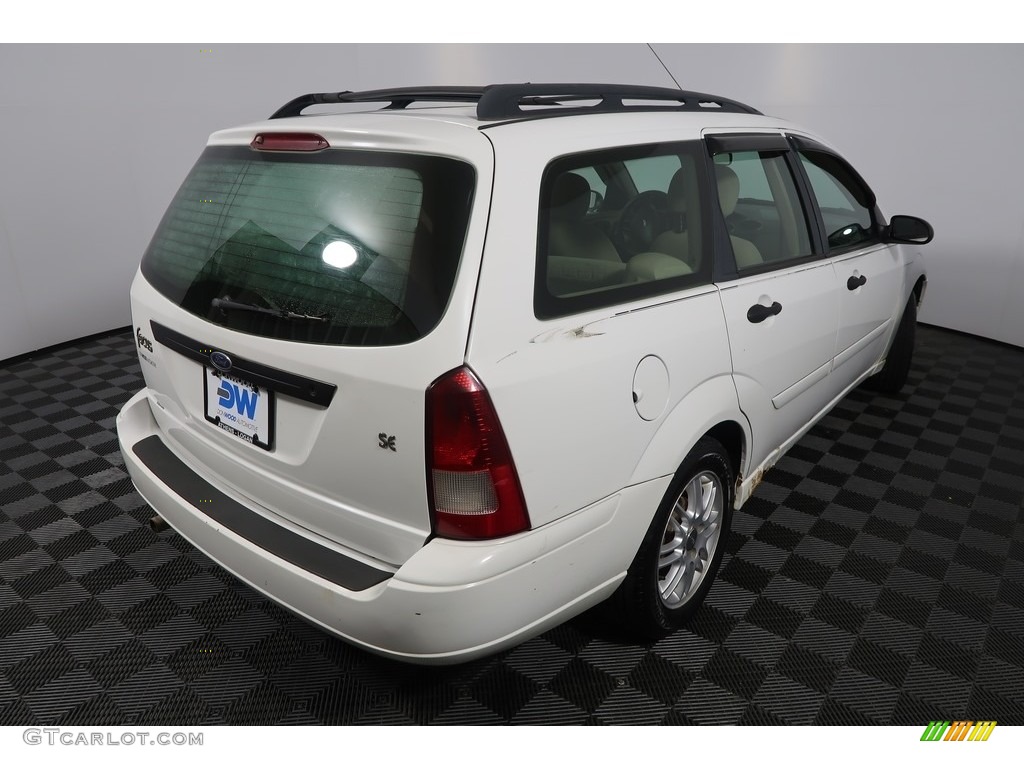 2003 Focus ZTW Wagon - Cloud 9 White / Medium Parchment photo #11