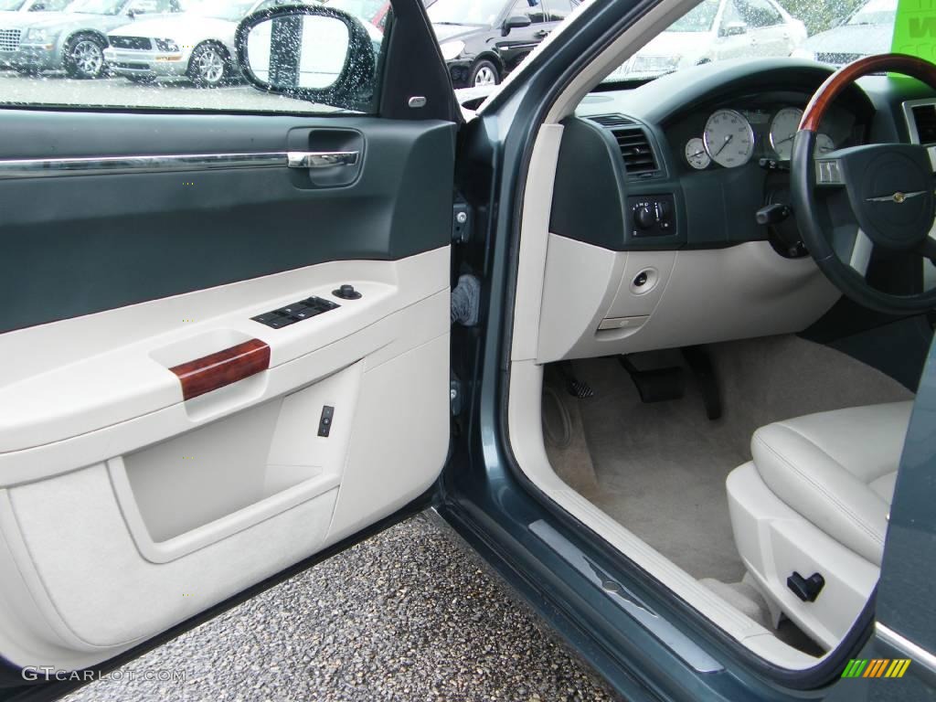 2006 300 C HEMI - Magnesium Pearlcoat / Dark Slate Gray/Light Slate Gray photo #13