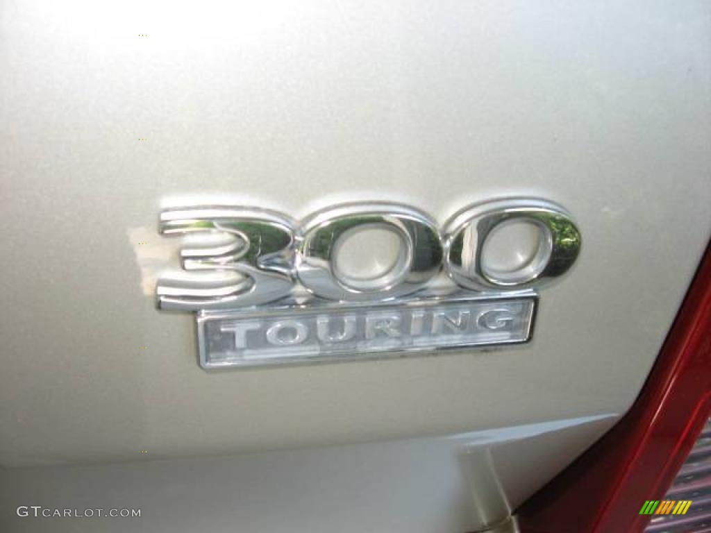 2005 300 Touring - Linen Gold Metallic / Dark Slate Gray/Light Graystone photo #45