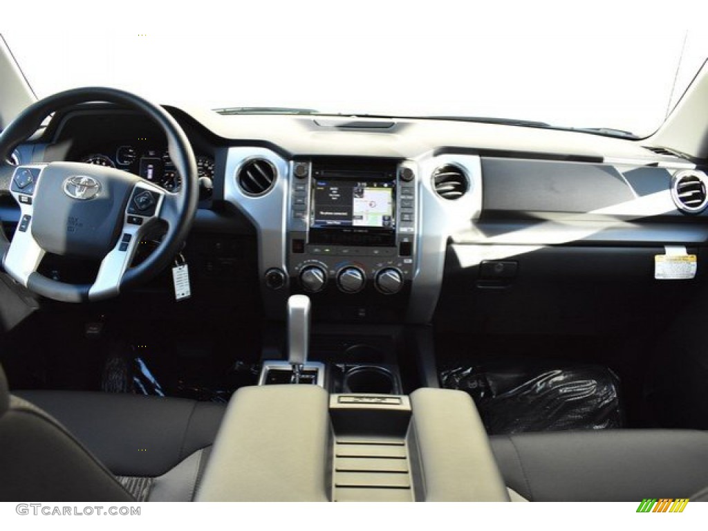 2019 Tundra SR5 CrewMax 4x4 - Magnetic Gray Metallic / Black photo #8