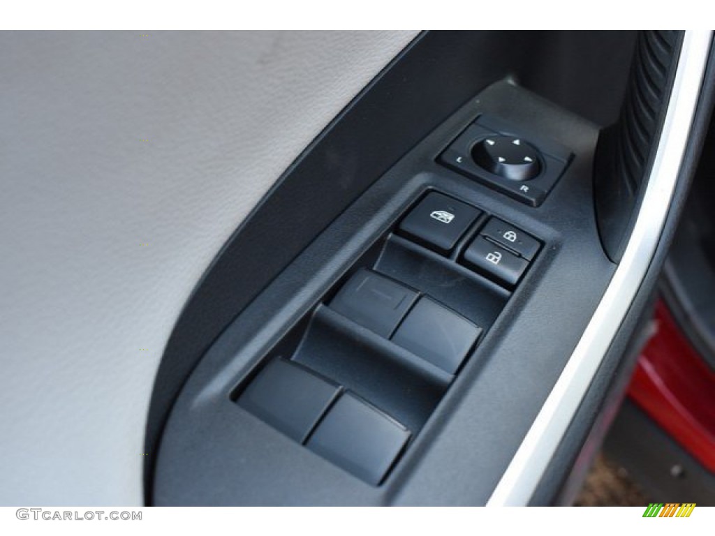 2019 Toyota RAV4 Adventure AWD Controls Photo #131022090