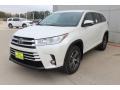 2019 Blizzard Pearl White Toyota Highlander LE Plus  photo #4