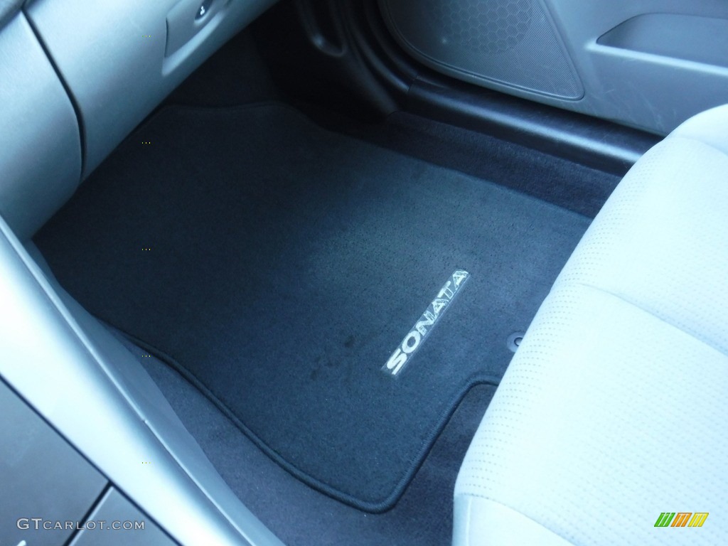 2009 Sonata GLS V6 - Bright Silver / Gray photo #18