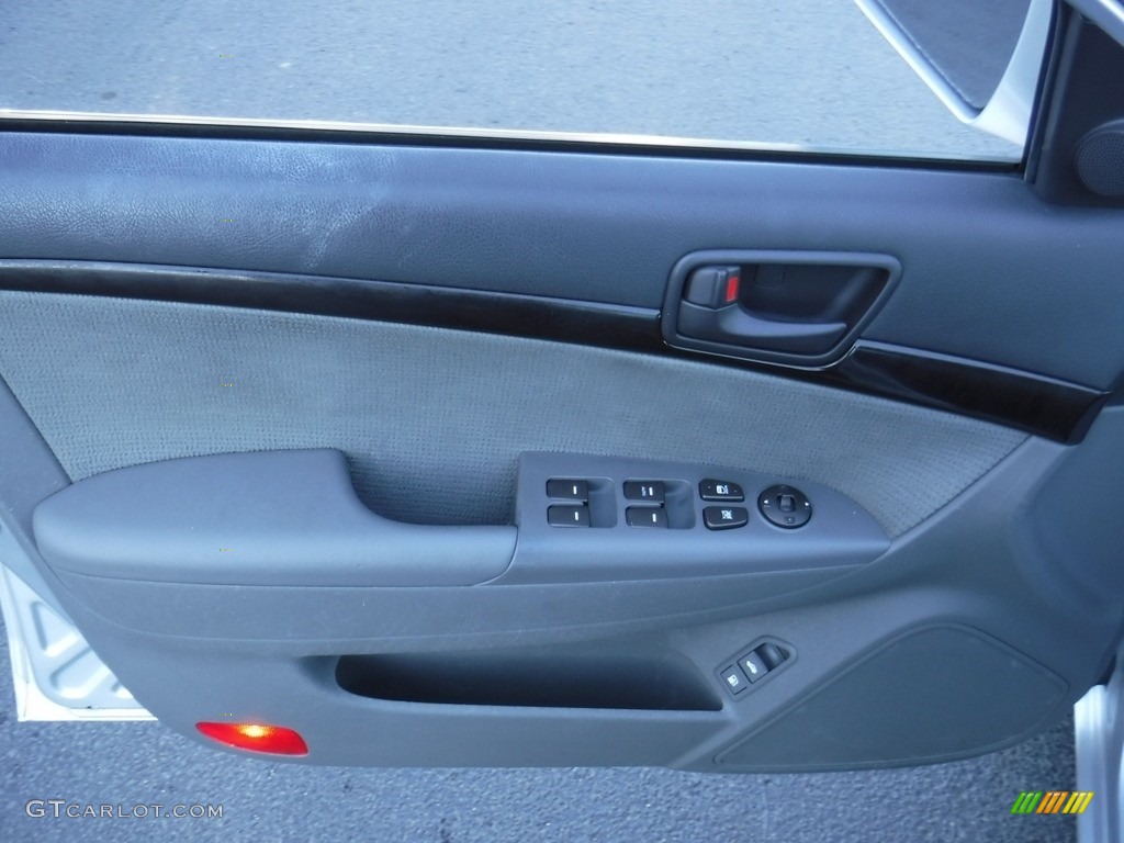 2009 Sonata GLS V6 - Bright Silver / Gray photo #22