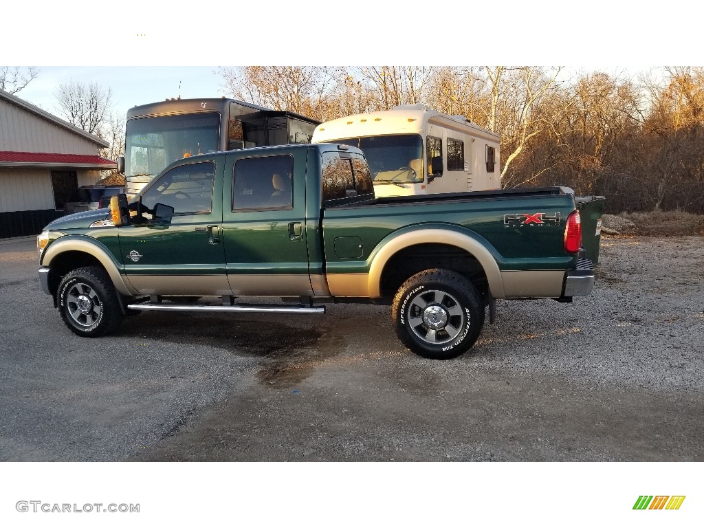 2011 F350 Super Duty Lariat Crew Cab 4x4 - Forest Green Metallic / Adobe photo #3