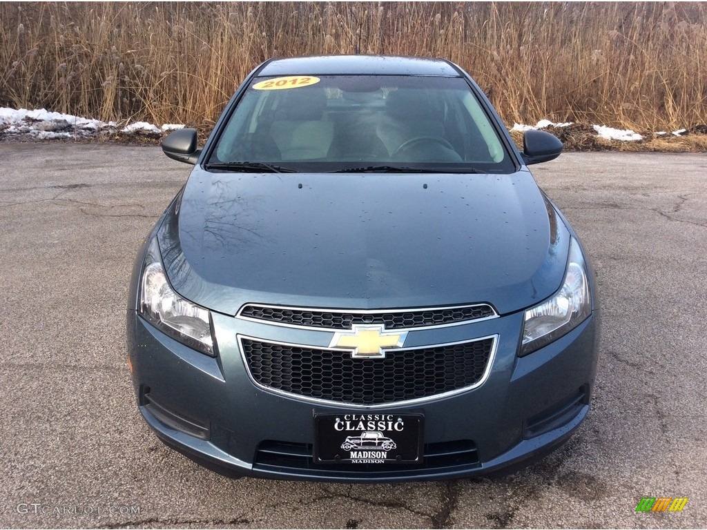 2012 Cruze LS - Blue Granite Metallic / Jet Black/Medium Titanium photo #2