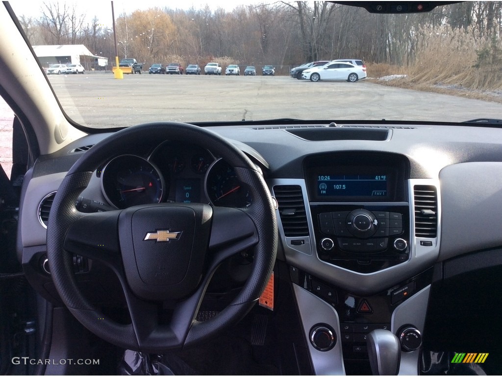 2012 Cruze LS - Blue Granite Metallic / Jet Black/Medium Titanium photo #17