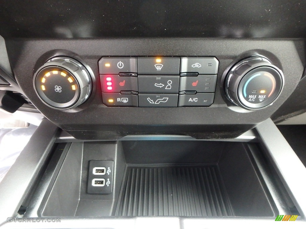 2019 F150 XLT SuperCrew 4x4 - Velocity Blue / Earth Gray photo #19