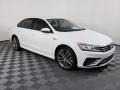 Pure White - Passat R-Line Photo No. 3