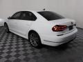 Pure White - Passat R-Line Photo No. 11
