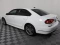 Pure White - Passat R-Line Photo No. 13