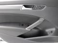 Pure White - Passat R-Line Photo No. 42