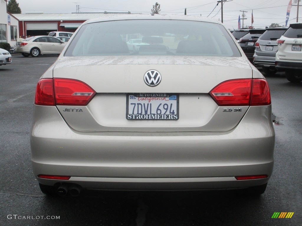 2012 Jetta SE Sedan - Toffee Brown Metallic / Titan Black photo #6