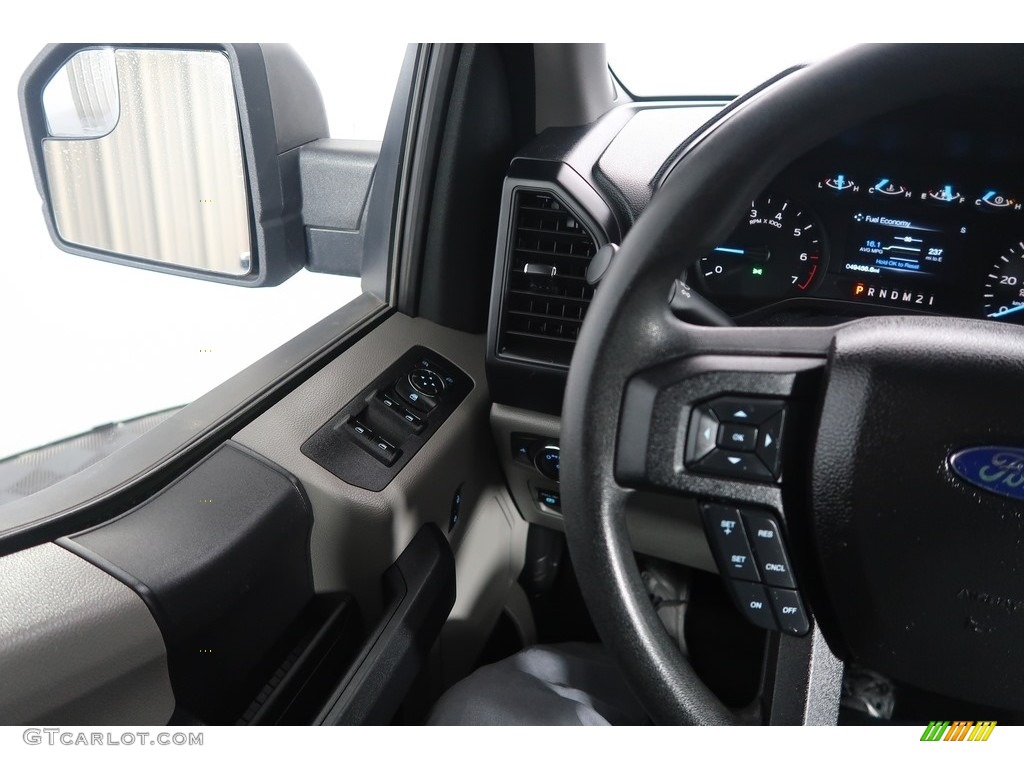 2016 F150 XL SuperCrew 4x4 - Ingot Silver / Medium Earth Gray photo #18