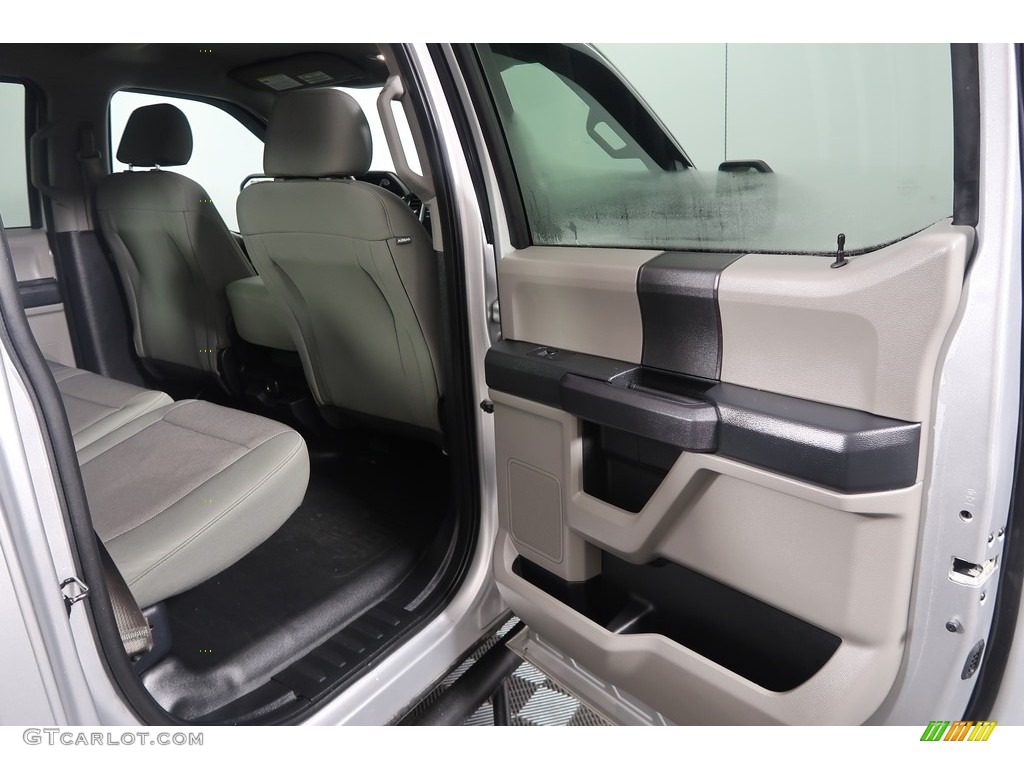 2016 F150 XL SuperCrew 4x4 - Ingot Silver / Medium Earth Gray photo #37