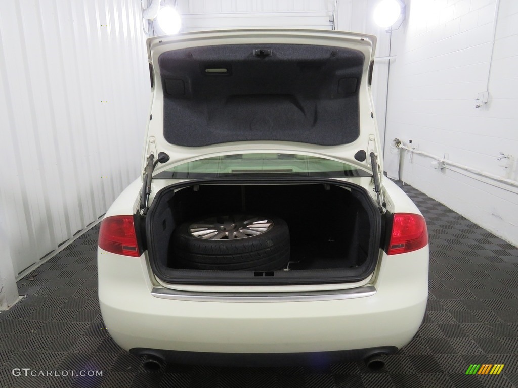 2006 A4 2.0T quattro Sedan - Arctic White / Ebony photo #13